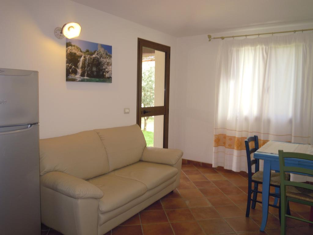 Oleandro Apartment Lotzorai Bilik gambar