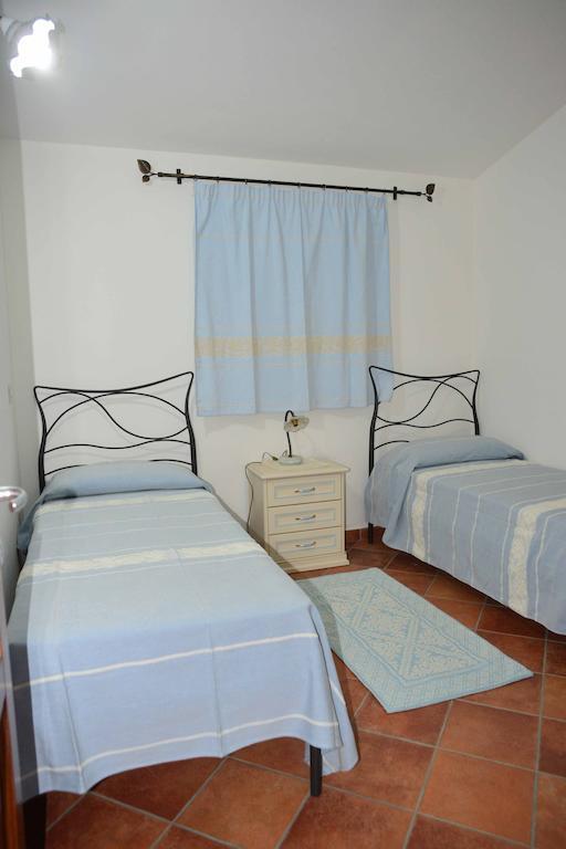 Oleandro Apartment Lotzorai Bilik gambar